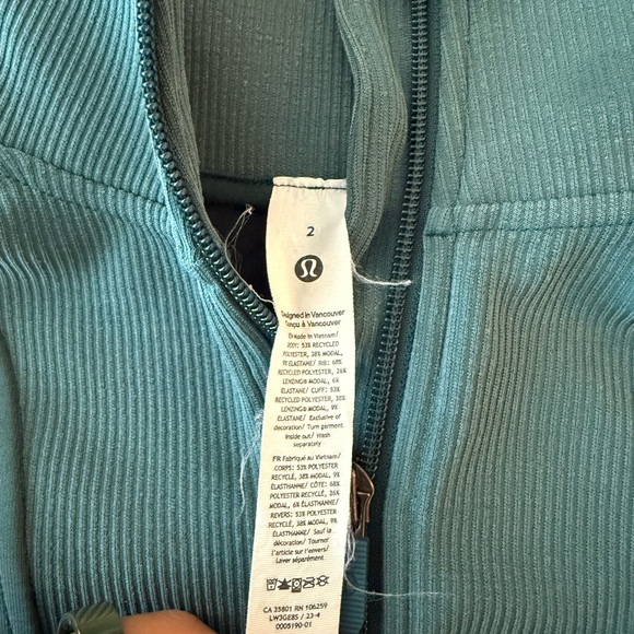 Lululemon Softstreme Ribbed Half Zip - Picture 4 of 4